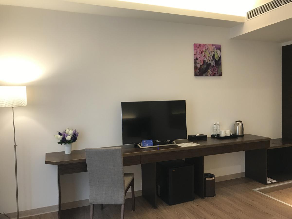 Hotel 晨光飯店 Jiayi Zewnętrze zdjęcie