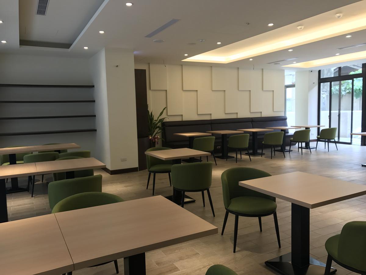 Hotel 晨光飯店 Jiayi Zewnętrze zdjęcie